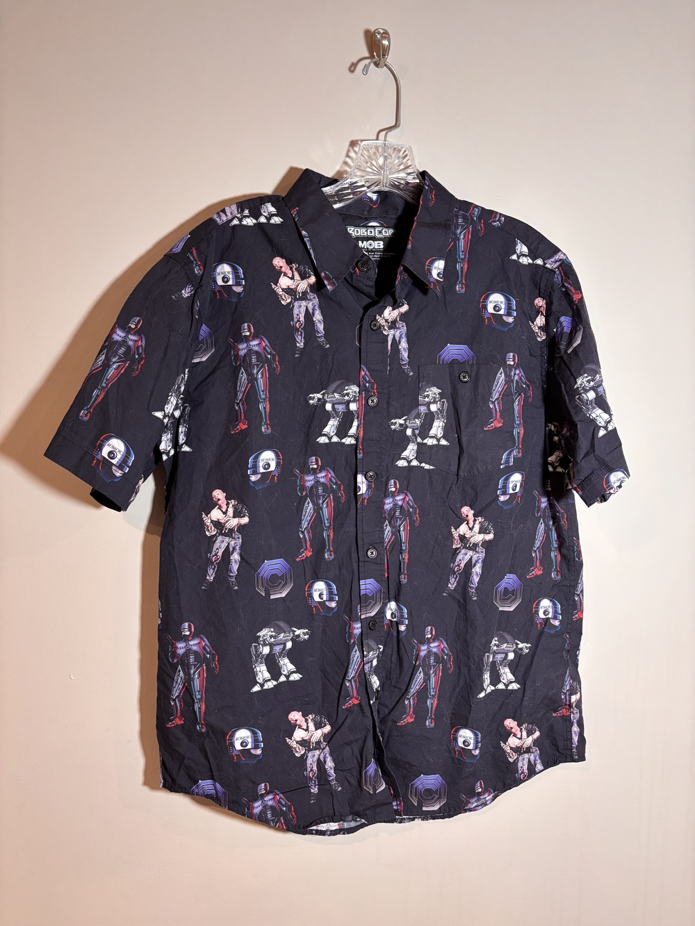 MOB MIDDLE OF BEYOND  Mens M RoboCop Short Sleeve Sci-Fi Graphic